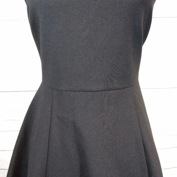 Elizabeth and James dress sleeveless laser cut - Picture 7 of 12